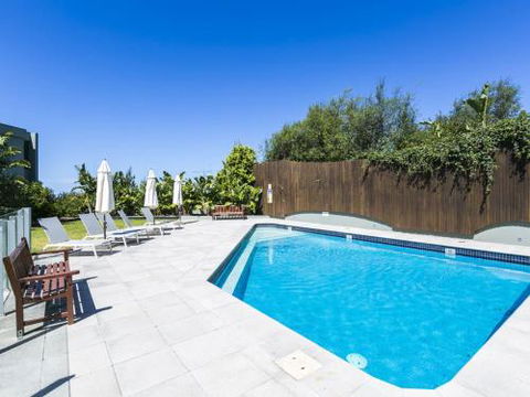 LORNE CHALET APARTMENT 36 Central Location - Holiday Cairns 1