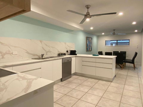 Fairway To Heaven - Holiday Cairns 4