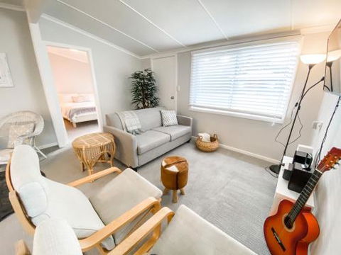 Frangipani Cottage - Holiday Cairns 0