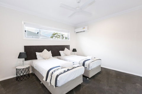 Wagga Apartments 5 - Holiday Cairns 6
