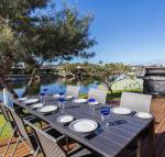 Relaxing Waterfront Property in Quiet Location - Holiday Cairns