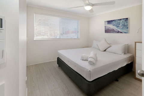 MAINSAIL8 - Mooloolaba Beach - Holiday Cairns 4