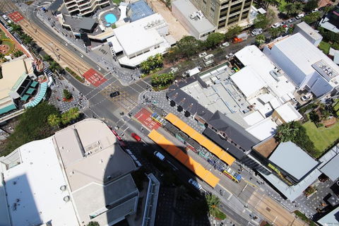 Pelicanstay Surfer Paradise Condo Hotel - Holiday Cairns 0