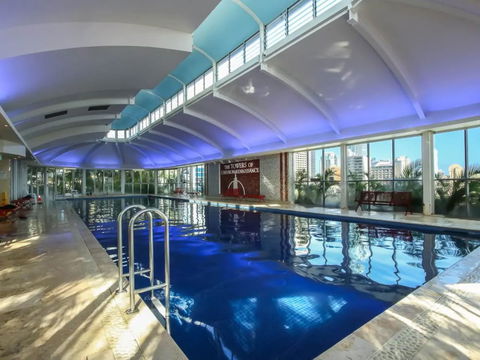 2 Bedroom Gold Coast Resort Apartment - Holiday Cairns 3