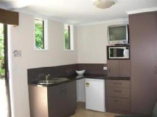 Toolooa Gardens Motel & Apartments - Holiday Cairns 4