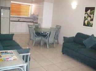 Toolooa Gardens Motel & Apartments - Holiday Cairns 3