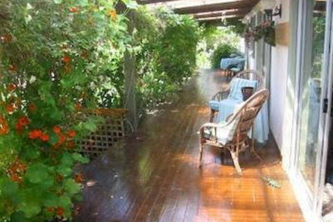 Castagni Bed & Breakfast - Holiday Cairns 5