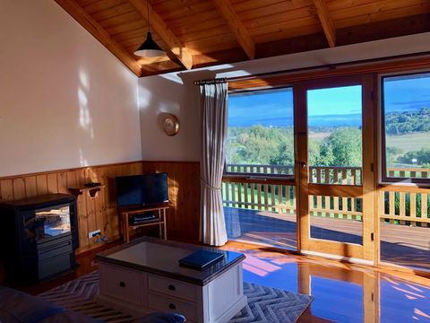 Daysy Hill Country Cottages - Holiday Cairns 2