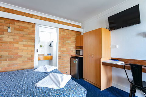 Hunter Valley Motel - Holiday Cairns 7