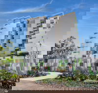 Direct Hotels  Kensington at Central - Holiday Cairns