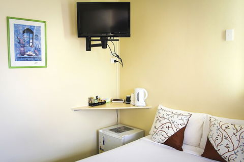 Motel 359 - Holiday Cairns 5