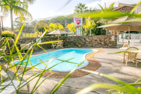 Gosford Palms Motor Inn - Holiday Cairns 4