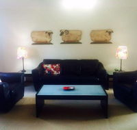 Australian Home Away at East Doncaster George - Holiday Cairns