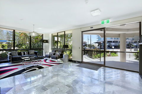 Genesis Holiday Apartments - Holiday Cairns 2