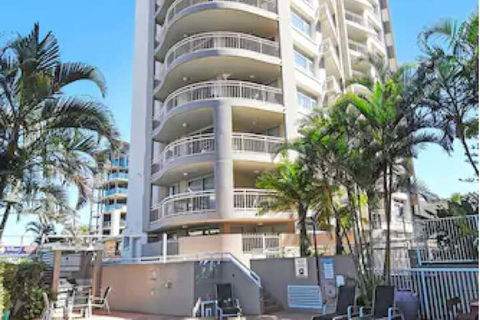 Wharf Boutique Apartments - Holiday Cairns 5