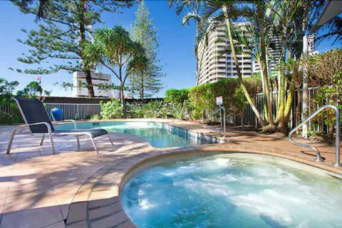 Wharf Boutique Apartments - Holiday Cairns 4