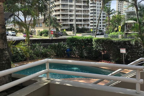 Wharf Boutique Apartments - Holiday Cairns 3