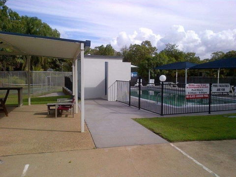 Lamor Apartments - Holiday Cairns 4