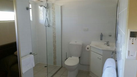 Lamor Apartments - Holiday Cairns 6
