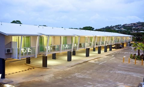 The Coast Motel - Holiday Cairns 3
