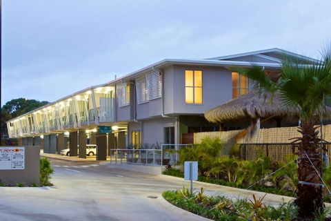 The Coast Motel - Holiday Cairns 2