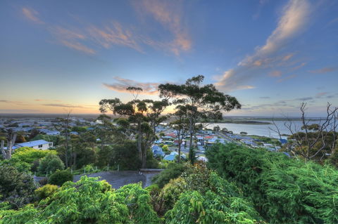 Sheer Pleasure Accommodation - Holiday Cairns 5