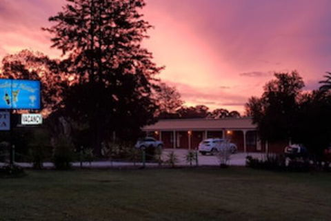 Walkabout Motel - Holiday Cairns 0