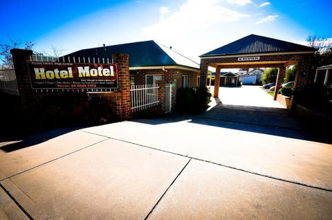 Poachers Paradise Motel - Holiday Cairns 3