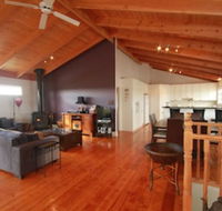 Pelican Sands Bed  Breakfast - Holiday Cairns