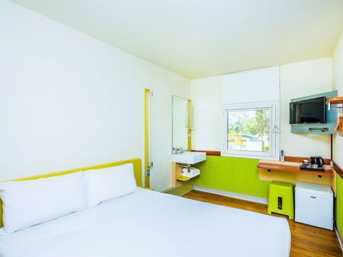 Ibis Budget Newcastle - Holiday Cairns 5