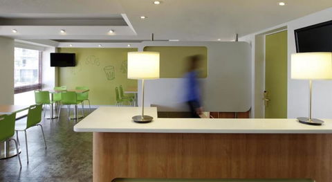 Ibis Budget Newcastle - Holiday Cairns 3