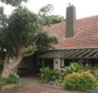 COLWYN HOUSE  STABLE COTTAGE B B - Holiday Cairns