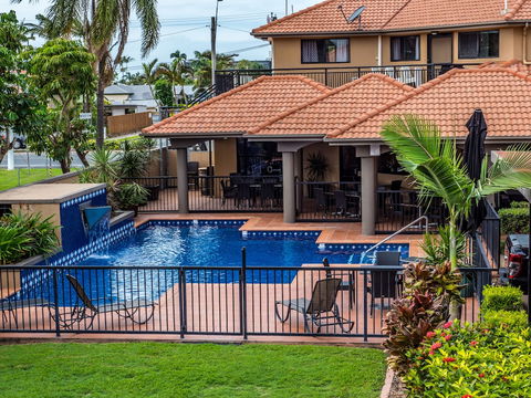 Mackay Resort Motel - Holiday Cairns 1