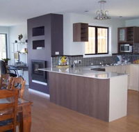 Oakley Place Townhouse - Holiday Cairns