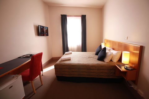 Central Hotel Hobart - Holiday Cairns 4