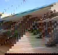 Rippleside Park Motor Inn - Holiday Cairns