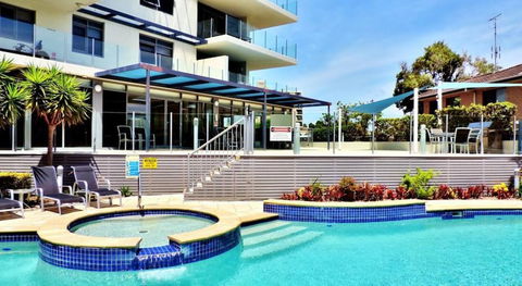 Sevan Apartments - Holiday Cairns 4
