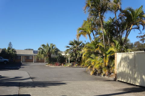 Forster Palms Motel - Holiday Cairns 1
