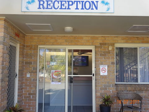 Forster Palms Motel - Holiday Cairns 2