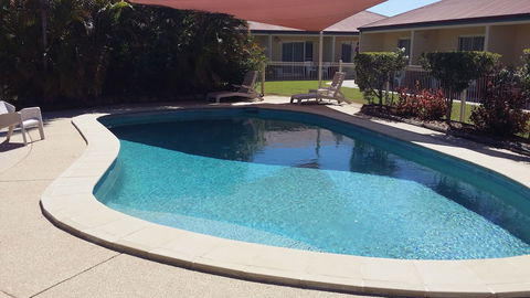 Emerald Explorers Inn - Holiday Cairns 3