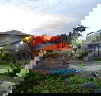 Country Leisure Motor Inn - Holiday Cairns