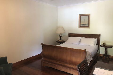 Daintree Manor Bed & Breakfast - Holiday Cairns 2
