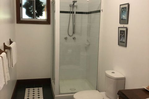Daintree Manor Bed & Breakfast - Holiday Cairns 5