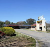 Civic Motor Inn - Holiday Cairns