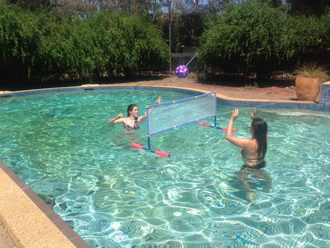Greenacres Motel - Holiday Cairns 2