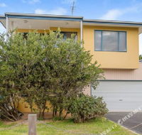 Fabulous Townhouse at the Famous Smiths Beach - Holiday Cairns