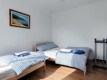 Villa Ellisa Unit 4 / 10 Columbia Close - Holiday Cairns 4