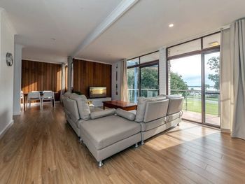 Villa Ellisa Unit 4 / 10 Columbia Close - Holiday Cairns 3