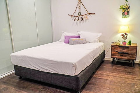 C08-darling Harbour Studio - Holiday Cairns 5