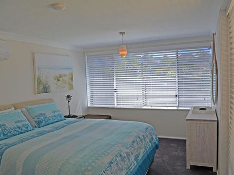 Wanda Magic 19 Randall Drive Beautiful Water Front House - Holiday Cairns 6
